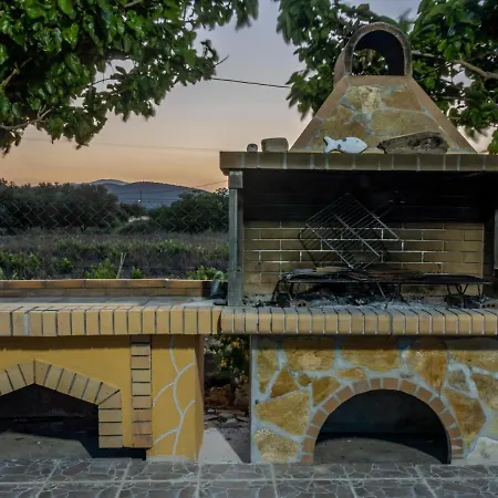 G & M House