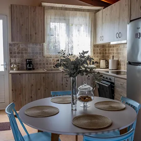 Semesterbostad G & M House *