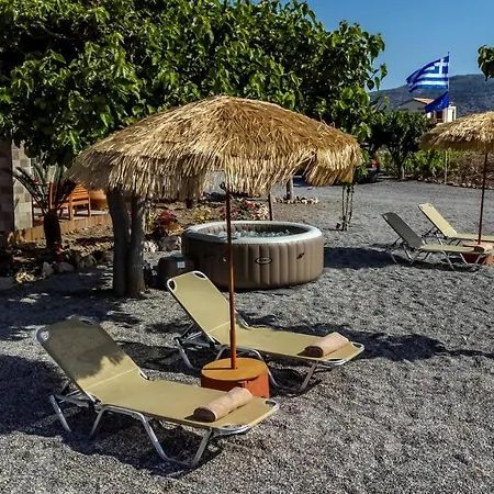 Dom wakacyjny G & M House Charaki